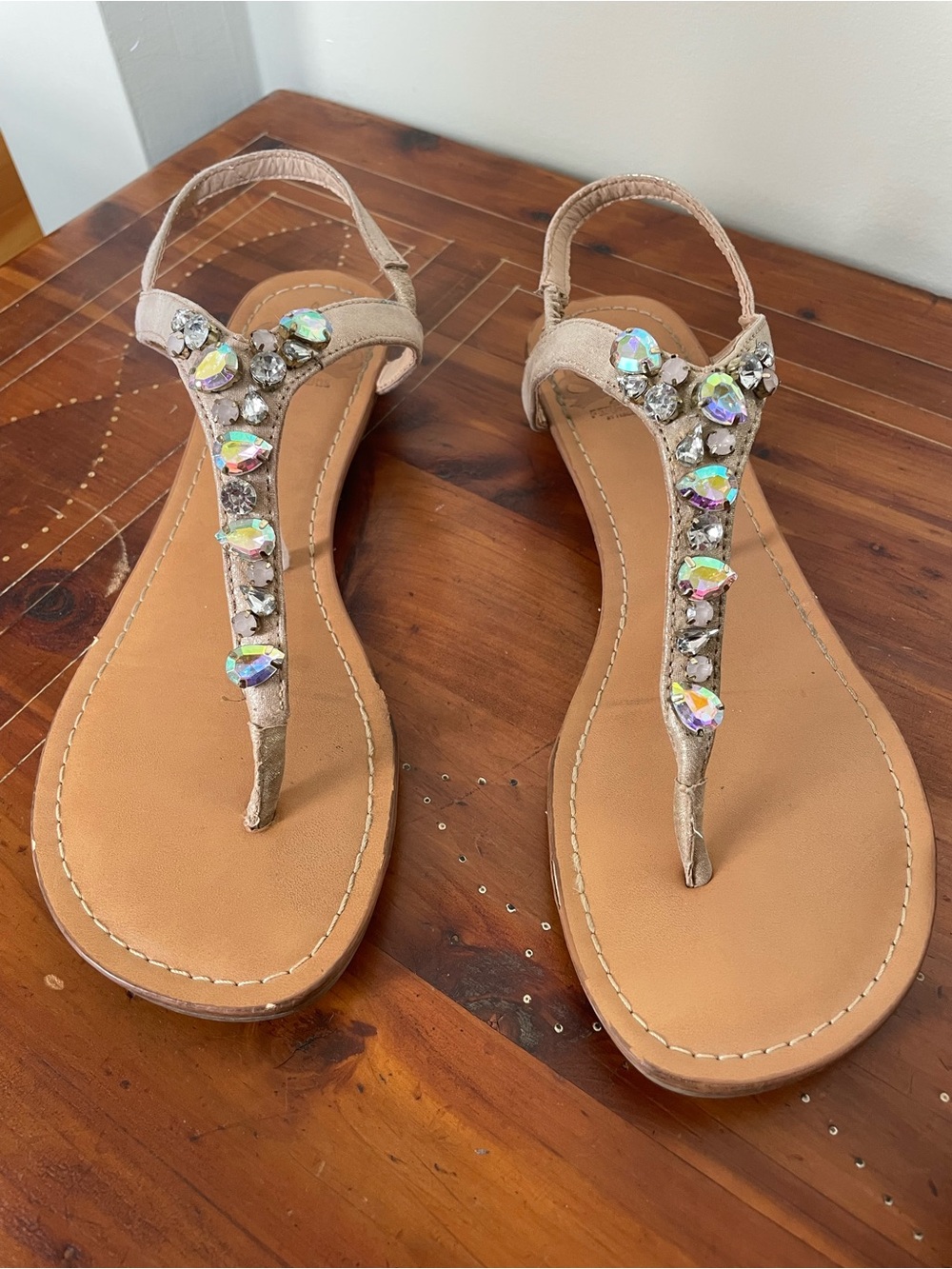 Fergalicious Beaded T-Strap Women's Sandals